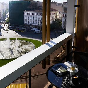 Savvy Room Balcony & City View